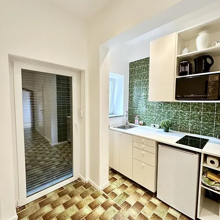 Schoenes Mit Garten Appartement